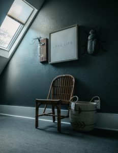 Therapeutenkatalog - Sitzen auf dem Boden länger leben